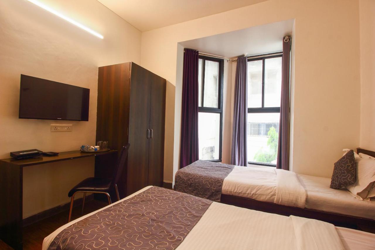 Oyo 3802 Hotel Nirmal Residency Аурангабад Экстерьер фото